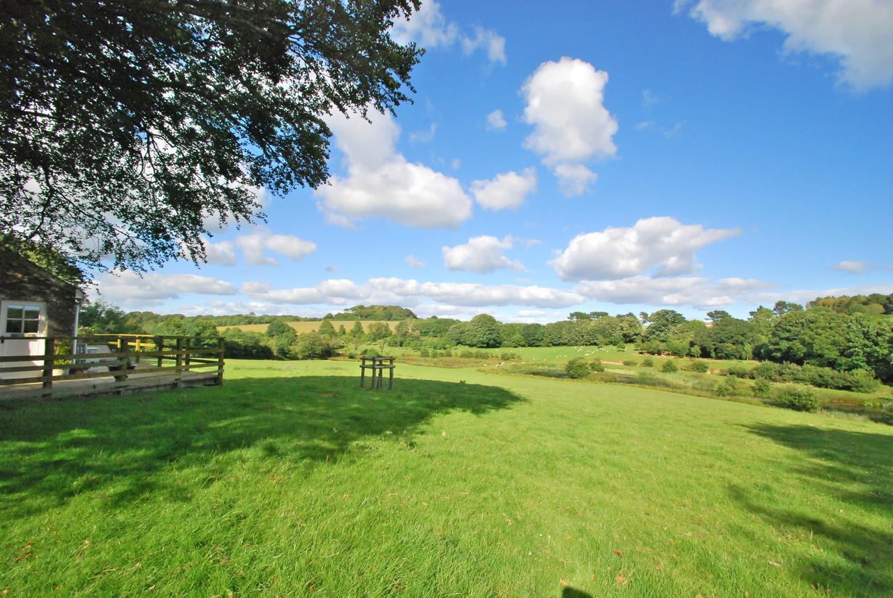 Trenderway Farm Bed & Breakfast Looe Bagian luar foto