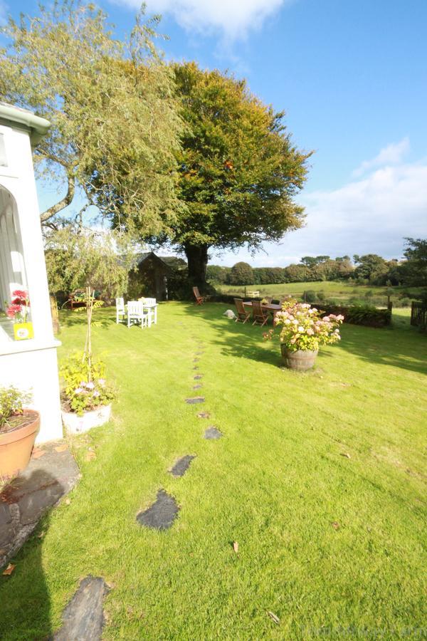 Trenderway Farm Bed & Breakfast Looe Bagian luar foto