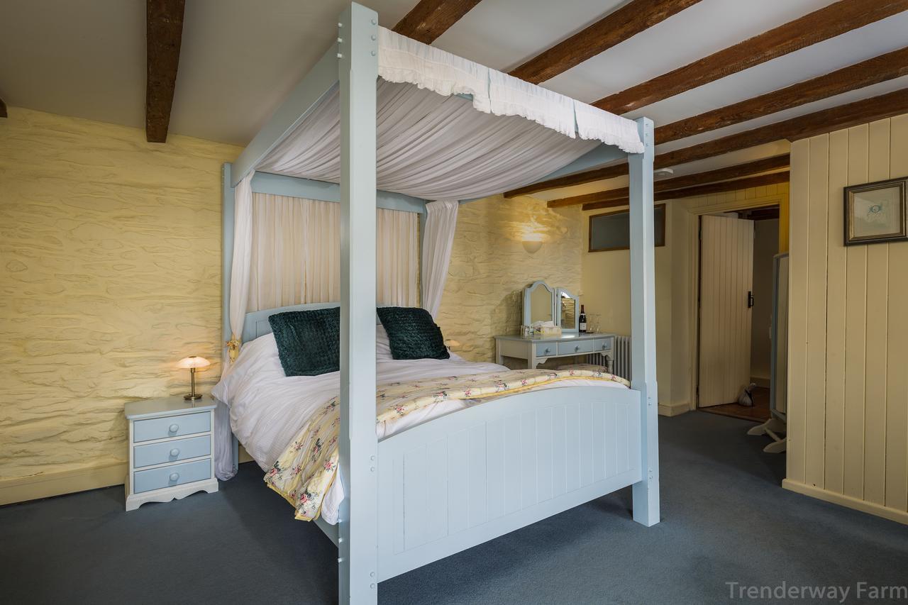 Trenderway Farm Bed & Breakfast Looe Bagian luar foto