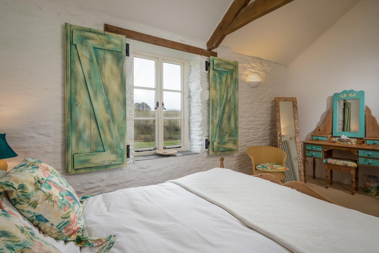 Trenderway Farm Bed & Breakfast Looe Bagian luar foto