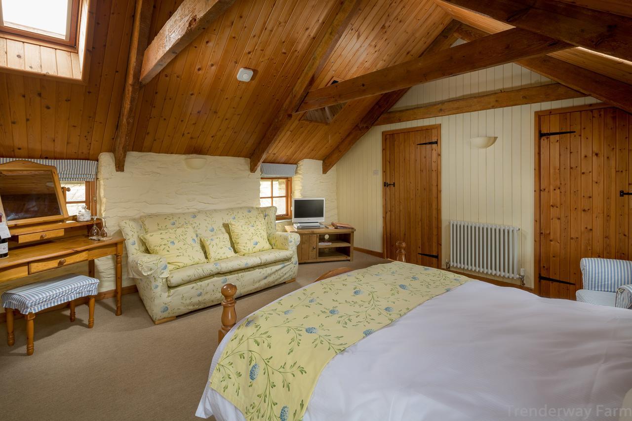 Trenderway Farm Bed & Breakfast Looe Bagian luar foto