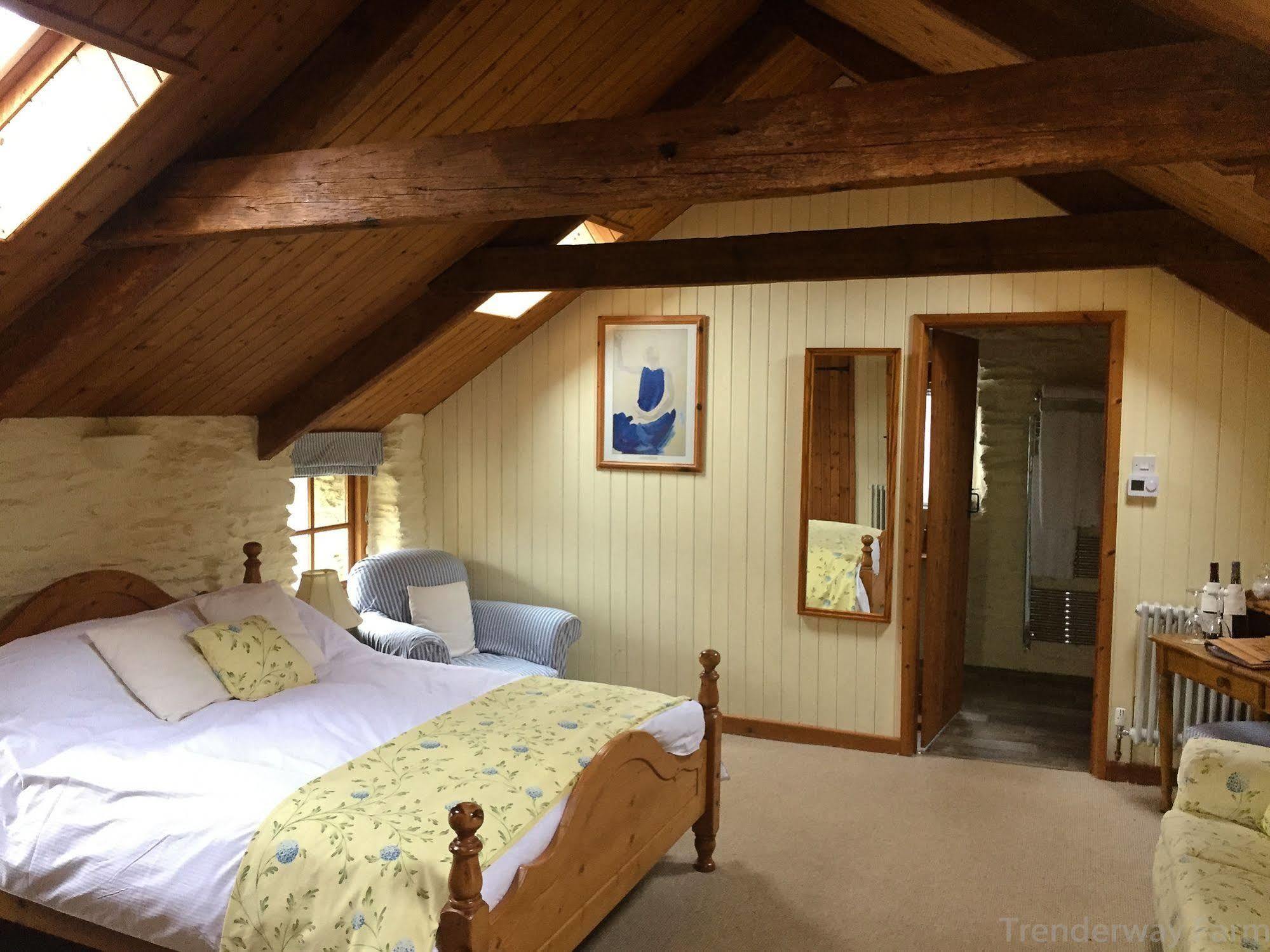 Trenderway Farm Bed & Breakfast Looe Bagian luar foto