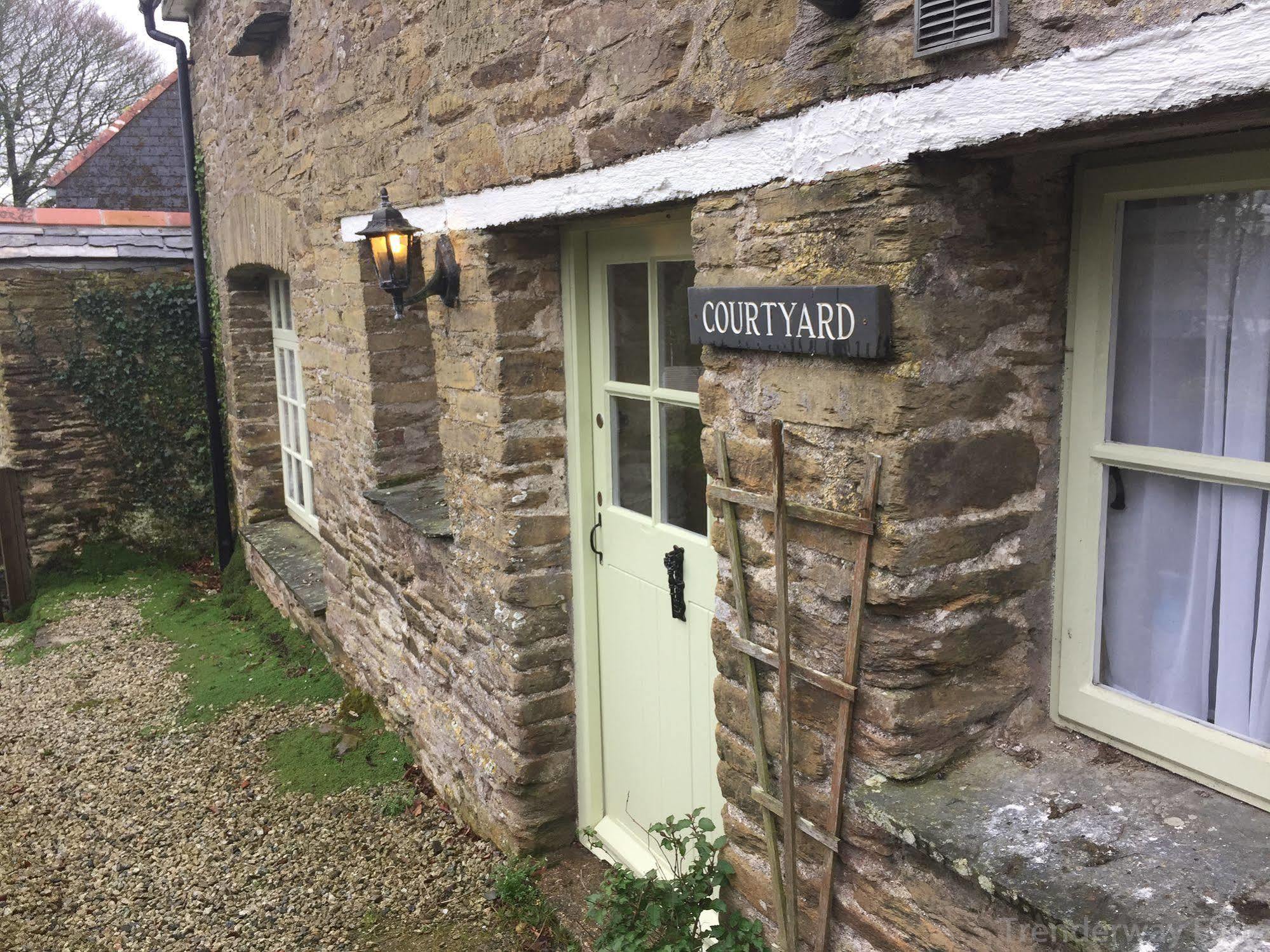 Trenderway Farm Bed & Breakfast Looe Bagian luar foto